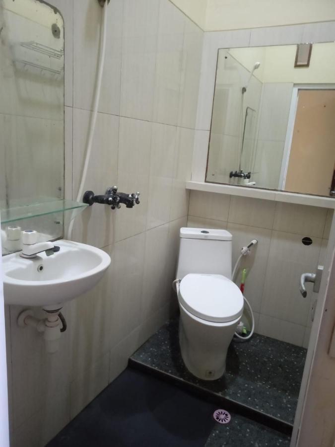 Riki Guesthouse Syari'Ah Jepara Buitenkant foto
